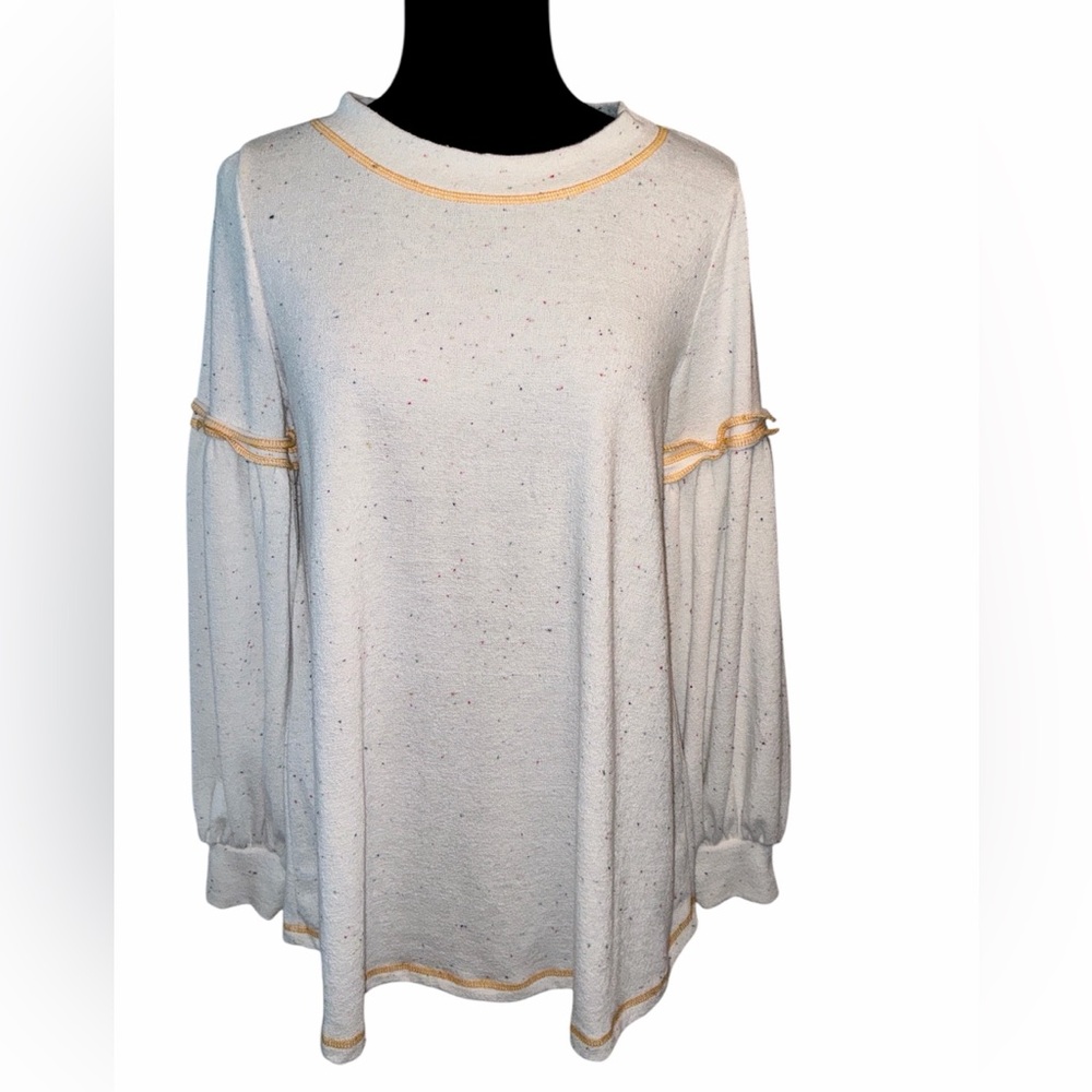 Ces Femme Off White Speckled Top with Balloon Sleeves, Size Oversized Medium